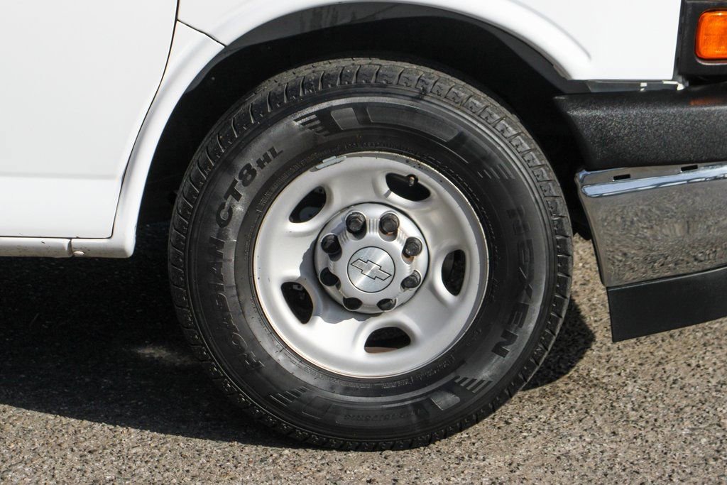 Used 2019 Chevrolet Express 3500 w/ Power Convenience Package image 32