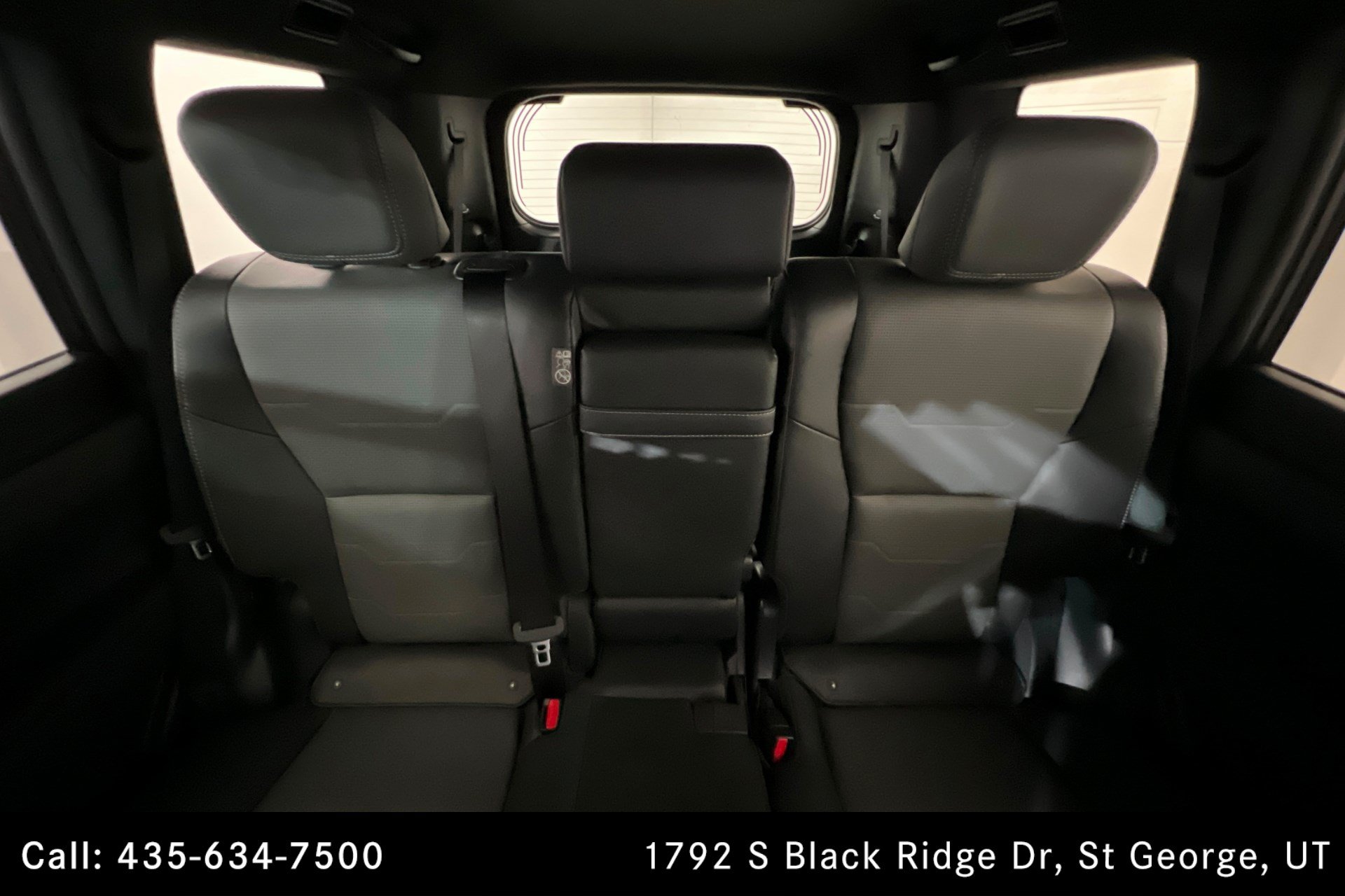 Used 2024 Lexus GX 550 w/ Accessory Package (Z1) AWD/4WD image 26