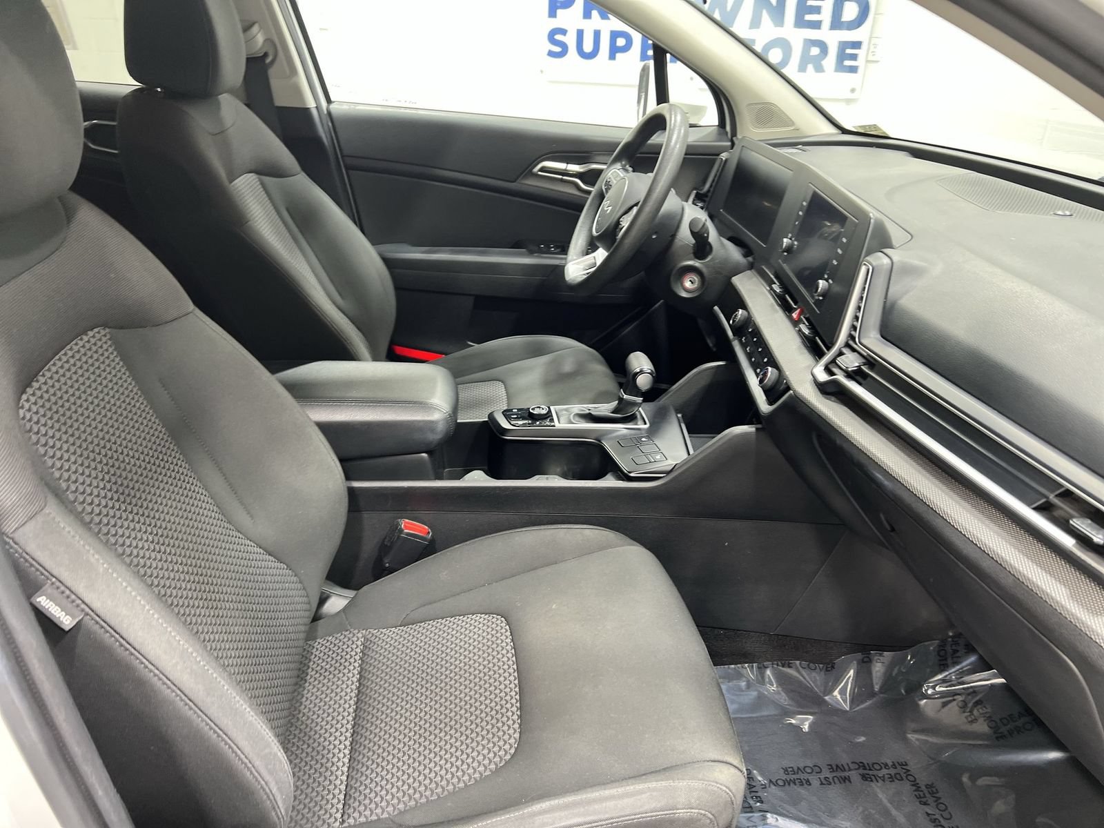 Used 2023 Kia Sportage LX AWD/4WD image 23