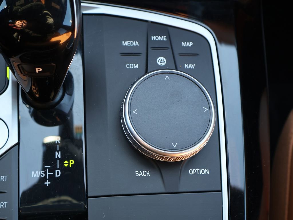 New 2026 Volkswagen Taos SE image 46