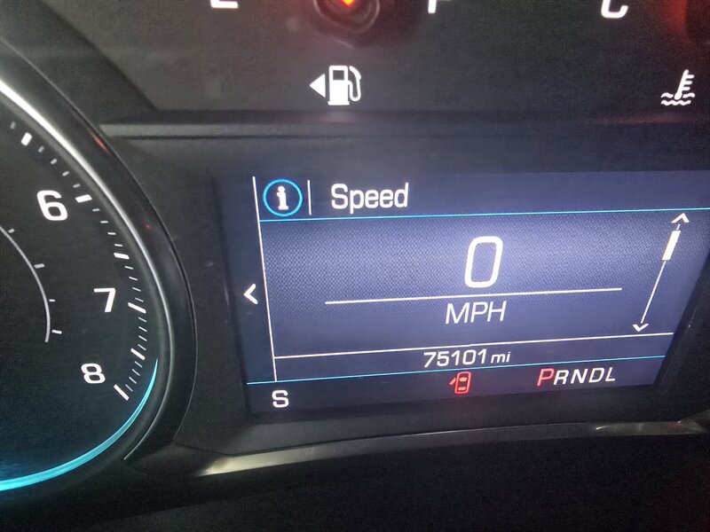Used 2023 Chevrolet Equinox LS w/ LS Convenience Package FWD image 25