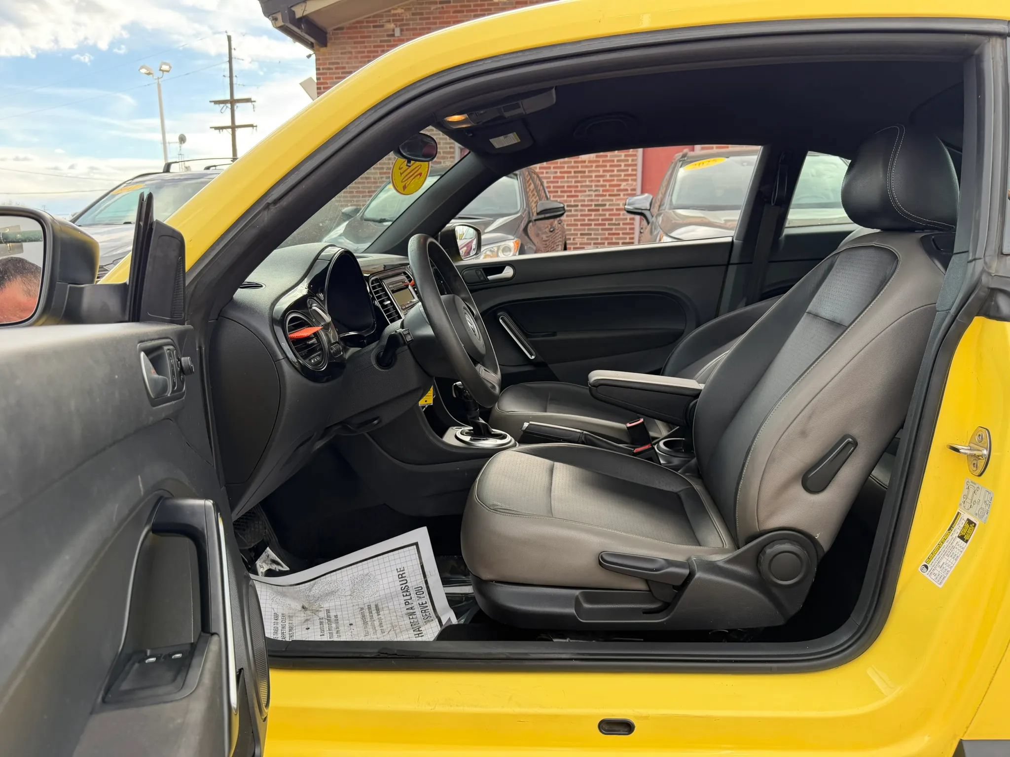 Used 2015 Volkswagen Beetle 1.8T FWD image 13