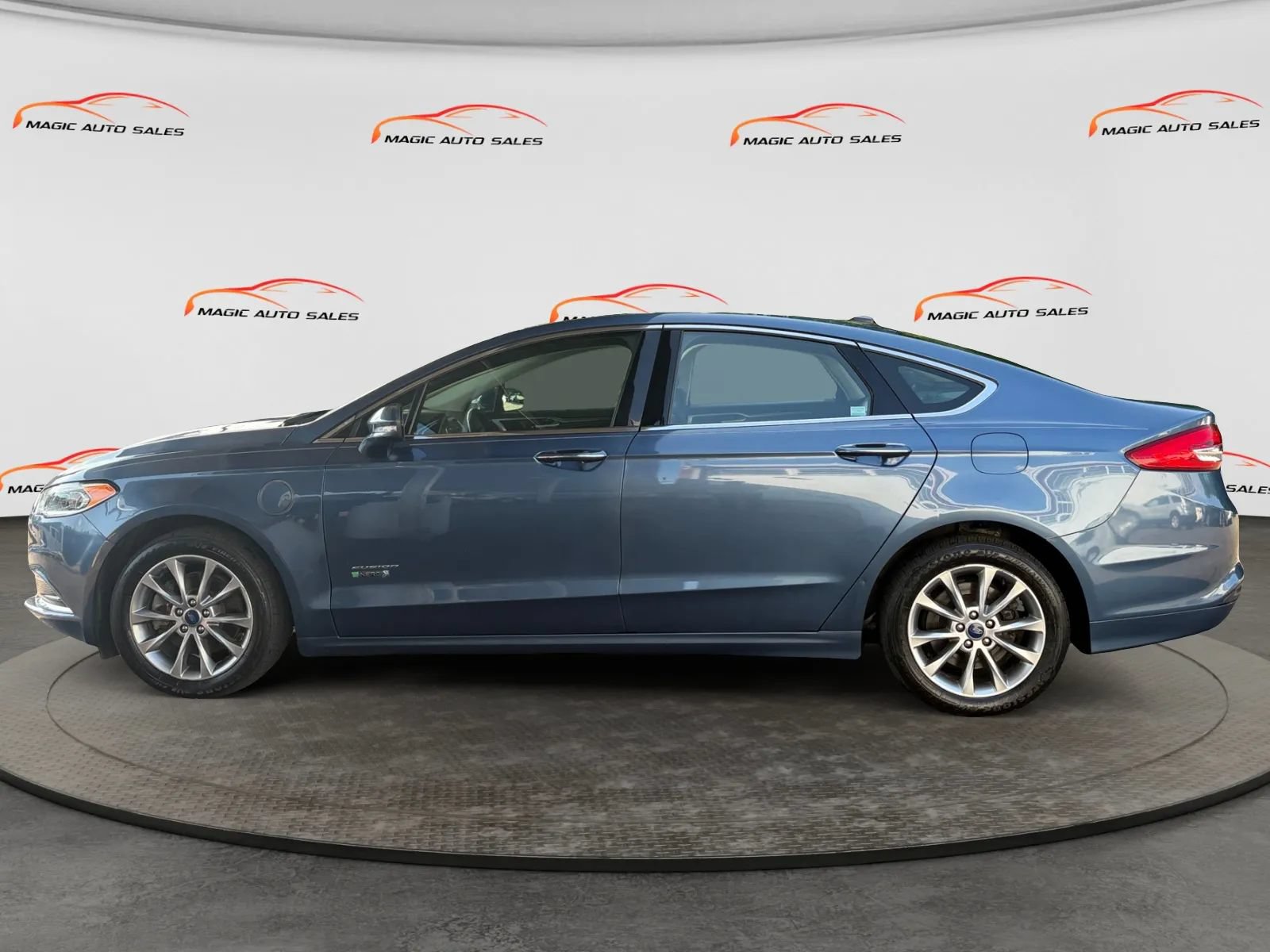 Used 2018 Ford Fusion Energi SE FWD image 7