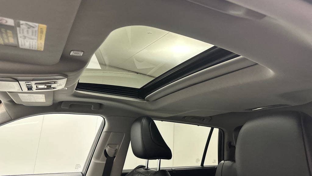 Certified 2023 Toyota Highlander XLE AWD/4WD image 18