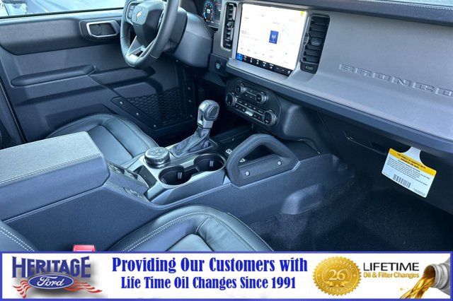 New 2025 Ford Bronco Outer Banks w/ Sasquatch Package image 16