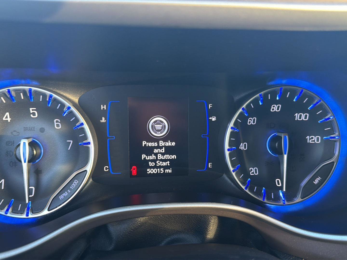 Used 2023 Chrysler Voyager LX FWD image 6