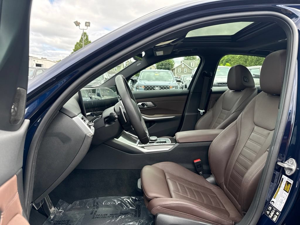 Used 2025 BMW M340i xDrive AWD/4WD image 14