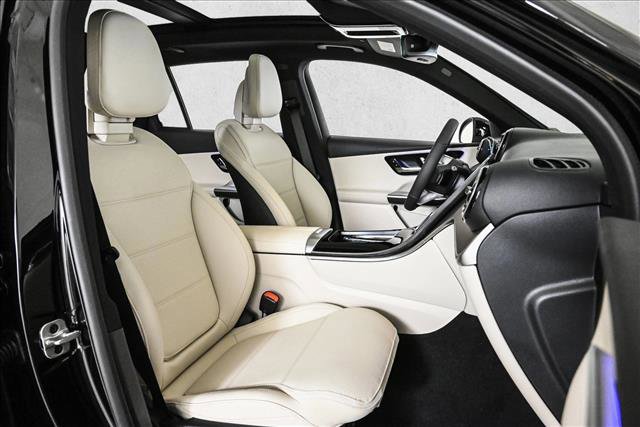 New 2026 Mercedes-Benz GLC 300 4MATIC image 23
