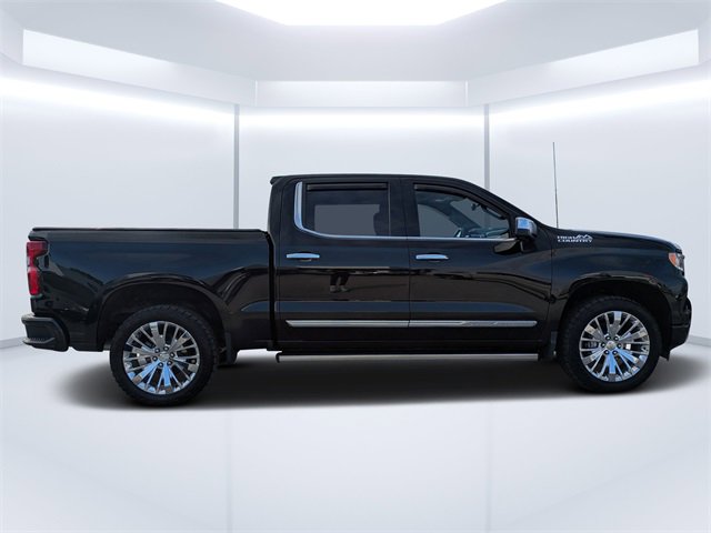 Used 2023 Chevrolet Silverado 1500 High Country w/ High Country Premium Package image 2