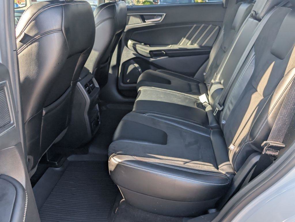 Used 2020 Ford Edge ST w/ Equipment Group 401A AWD/4WD image 32