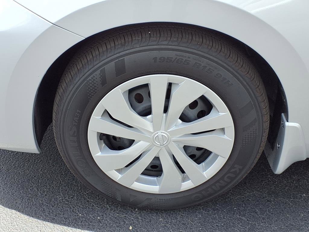 Certified 2024 Nissan Versa S w/ Trunk Package image 15