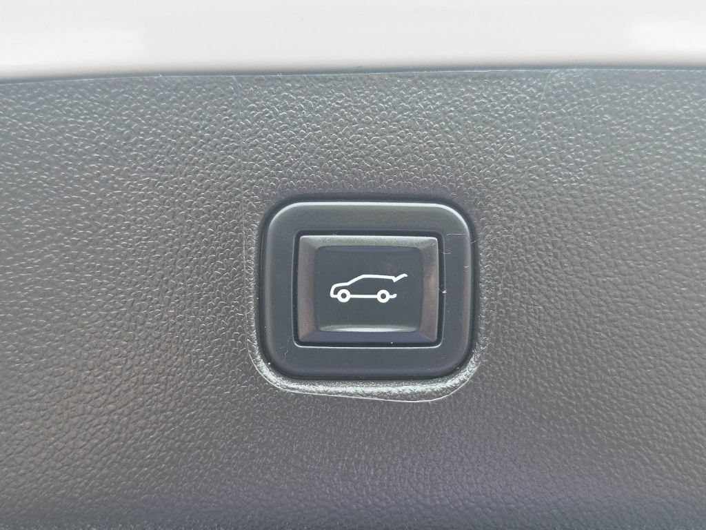 Used 2023 Chevrolet Blazer Premier AWD/4WD image 14
