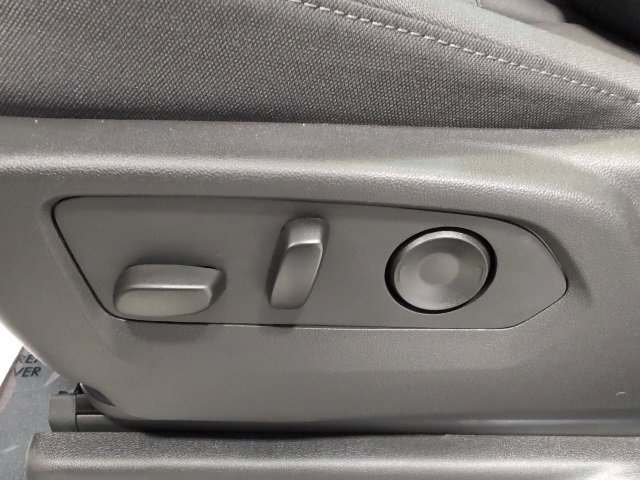 New 2026 Chevrolet Silverado 1500 RST w/ Dark Appearance Package image 16