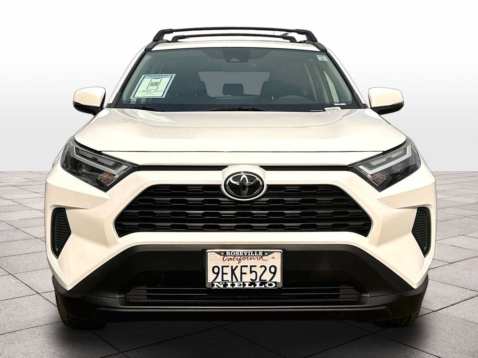 Used 2023 Toyota RAV4 XLE w/ Convenience Package FWD image 3