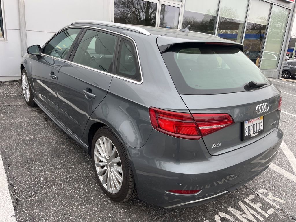 Used 2018 Audi A3 e-tron Premium Plus w/ Technology Package FWD image 3