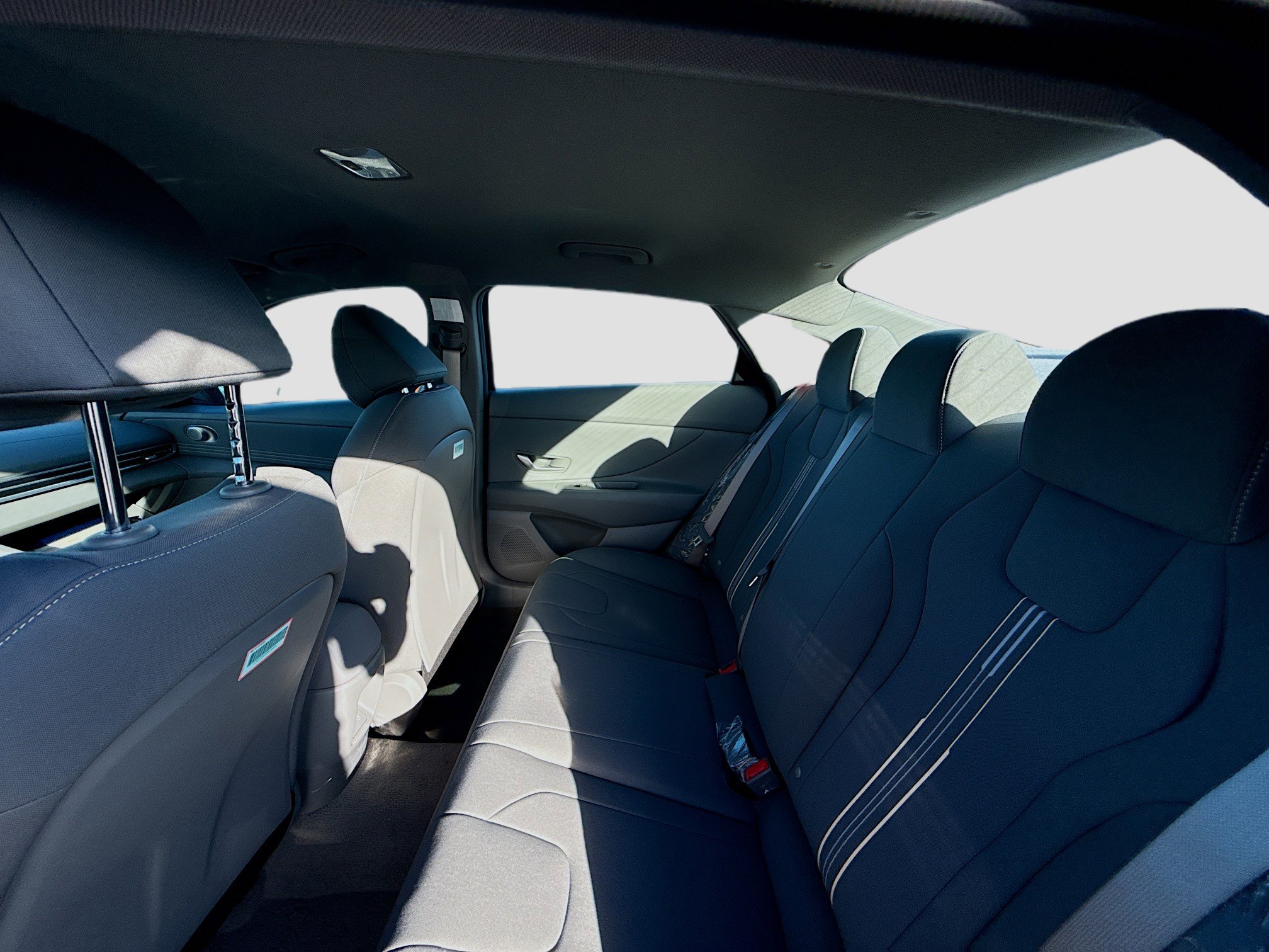 New 2025 Hyundai Elantra SEL image 17