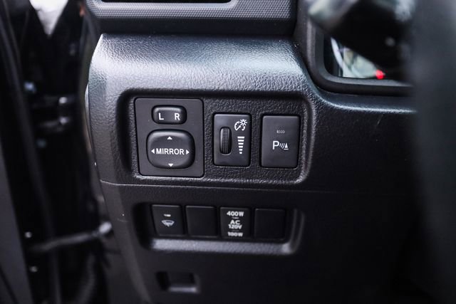 Used 2018 Toyota 4Runner Limited AWD/4WD image 39