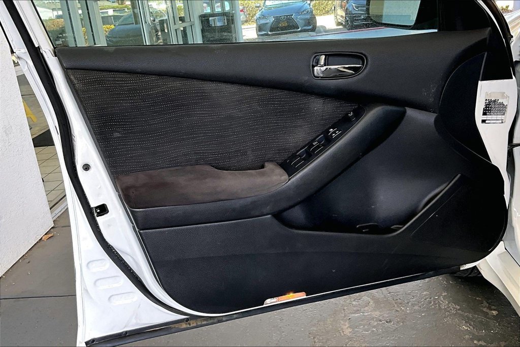 Used 2011 Nissan Altima 2.5 S FWD image 20