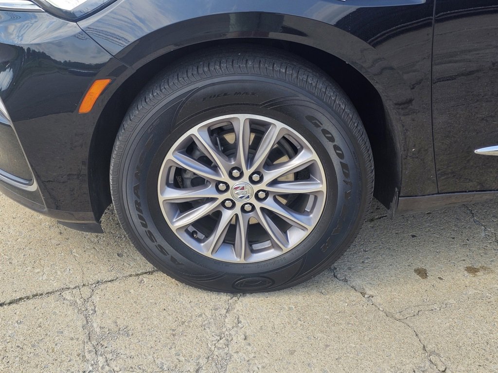 Used 2024 Buick Enclave Premium image 9