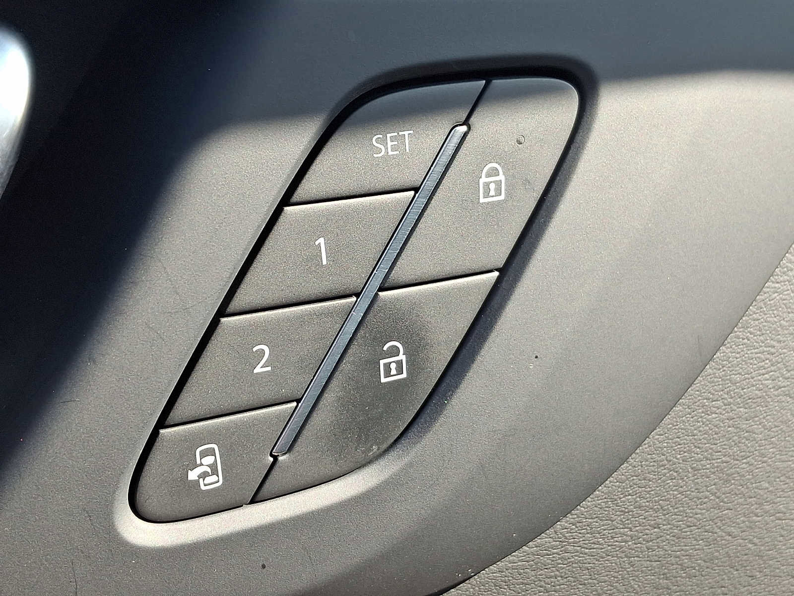 Used 2026 Buick Enclave Preferred w/ Power Package FWD image 28
