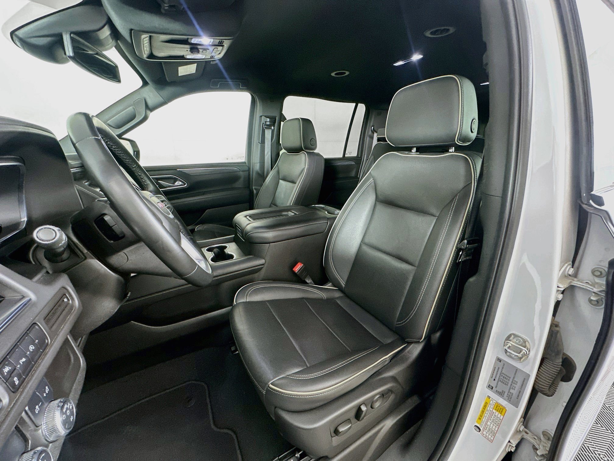 Used 2024 GMC Yukon XL SLT RWD image 13