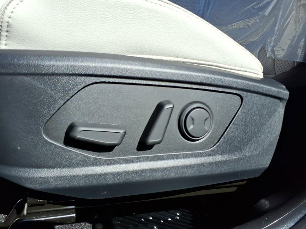 New 2026 Hyundai Tucson SE image 24