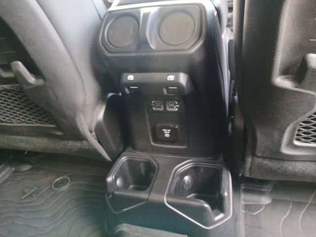 Used 2019 Jeep Wrangler Unlimited Rubicon image 40