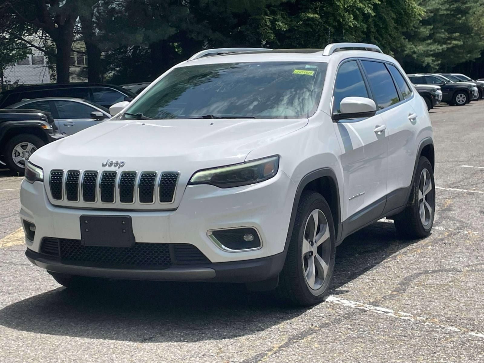 Used 2019 Jeep Cherokee Limited AWD/4WD image 1