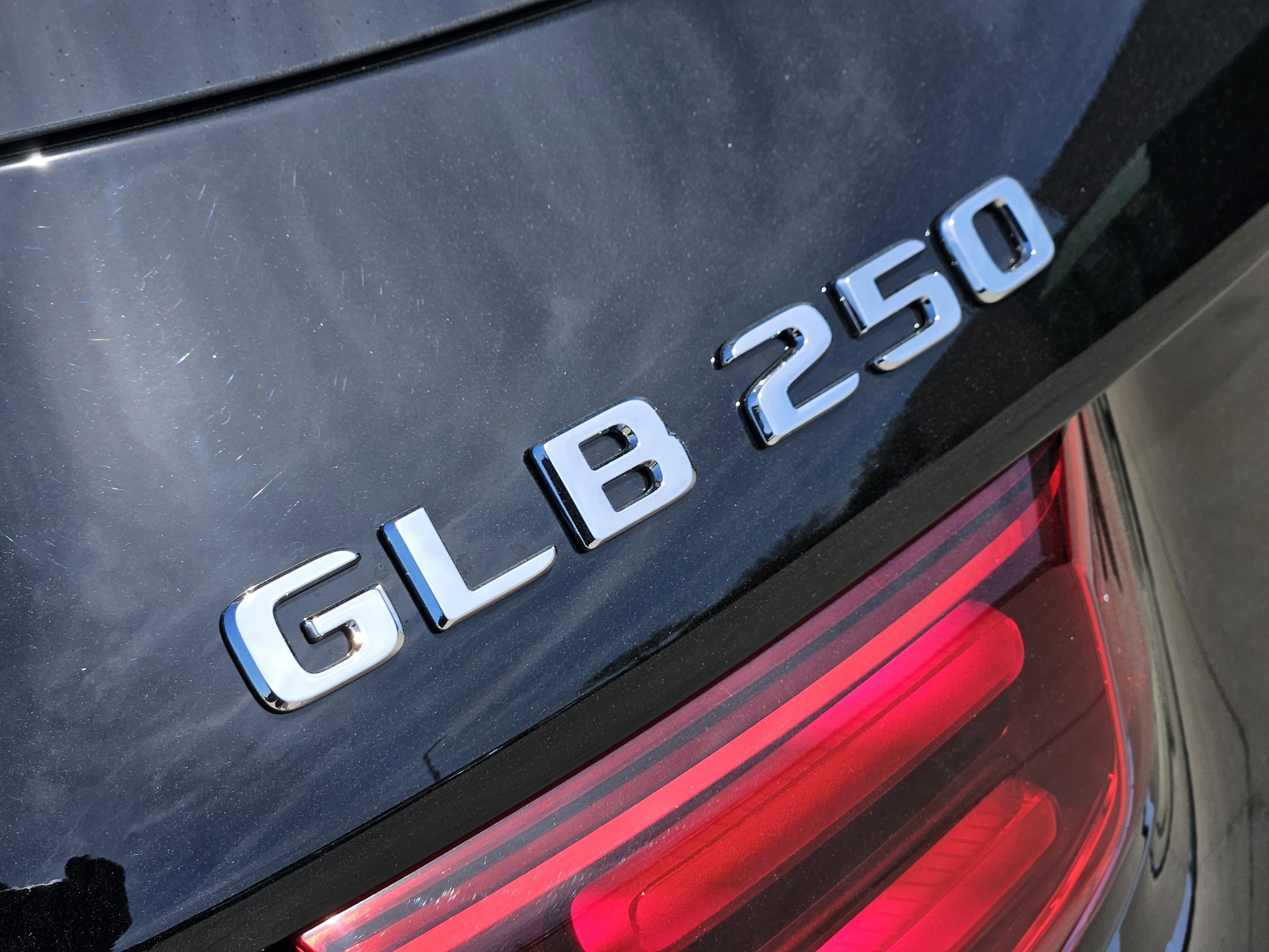 Certified 2026 Mercedes-Benz GLB 250 image 28