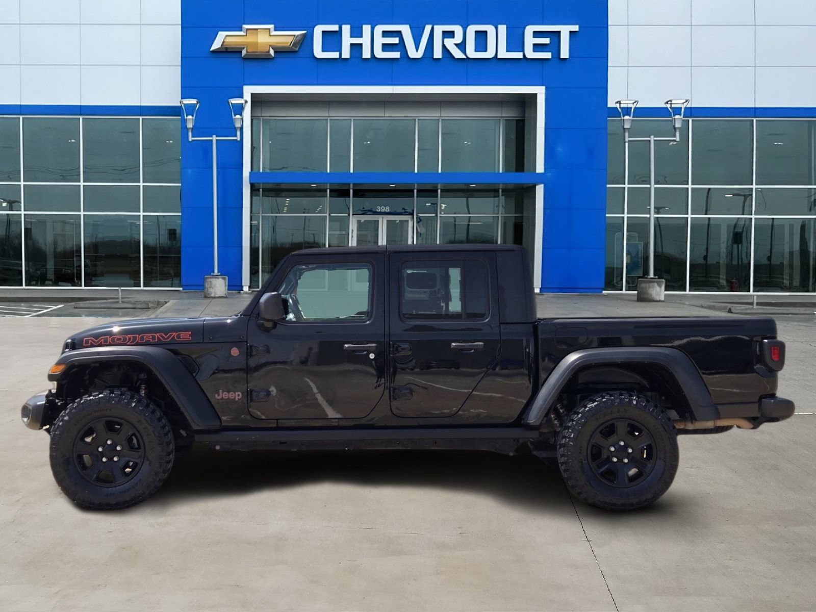 Used 2023 Jeep Gladiator Mojave w/ Cold Weather Group AWD/4WD image 3