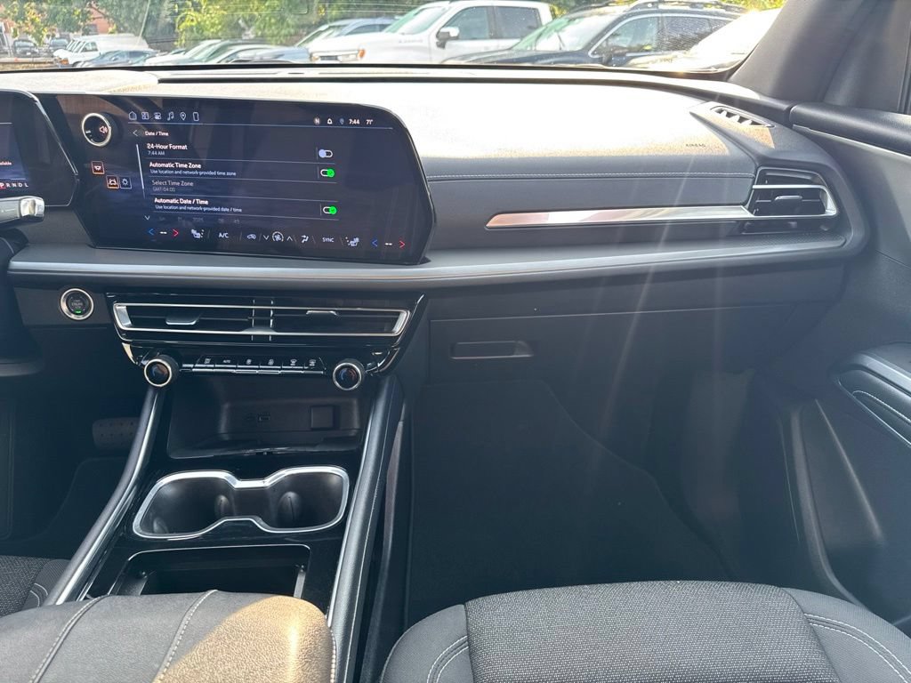 Used 2024 Chevrolet Traverse LT w/ LPO, Floor Liner Package FWD image 56