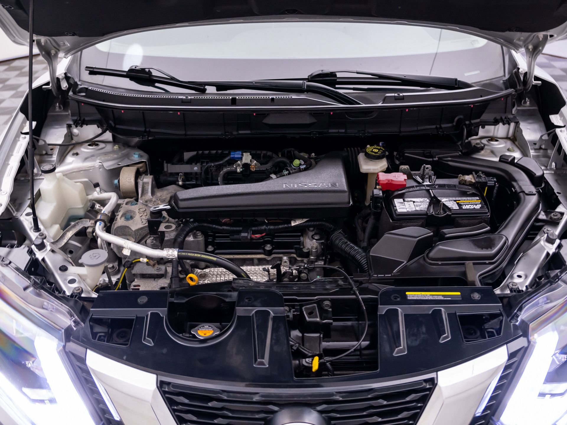 Used 2017 Nissan Rogue SV AWD/4WD image 29