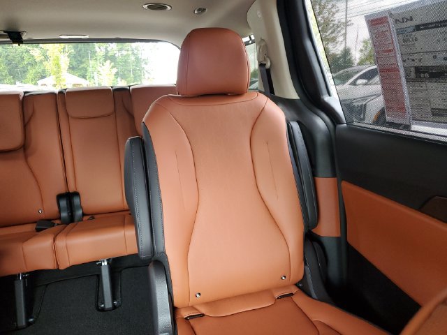 New 2027 Kia Carnival SX w/ Dark Edition Package FWD image 12