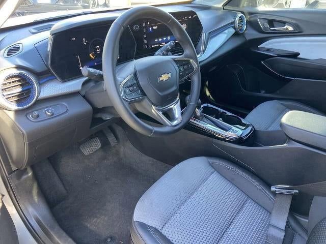 Used 2025 Chevrolet Trax LT w/ Driver Confidence Package FWD image 6