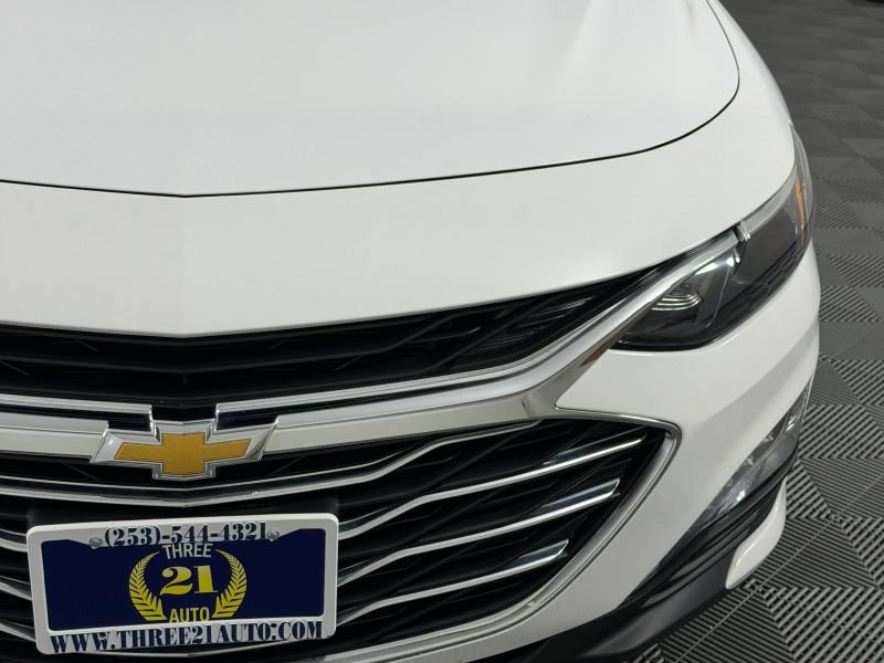 Used 2024 Chevrolet Malibu LT w/ LPO, Floor Liner Package FWD image 4