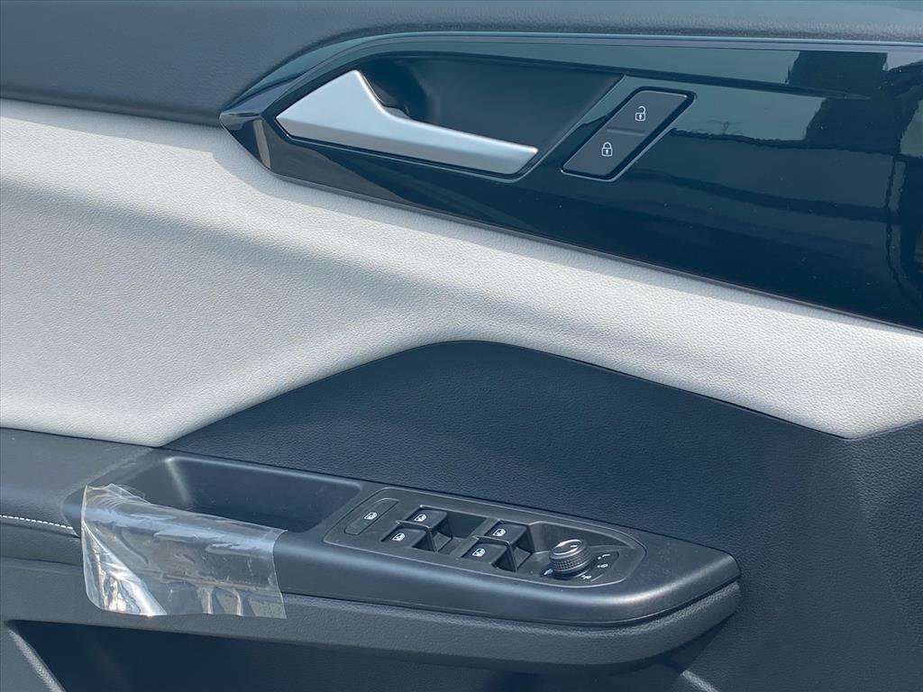 New 2026 Volkswagen Taos S AWD/4WD image 10