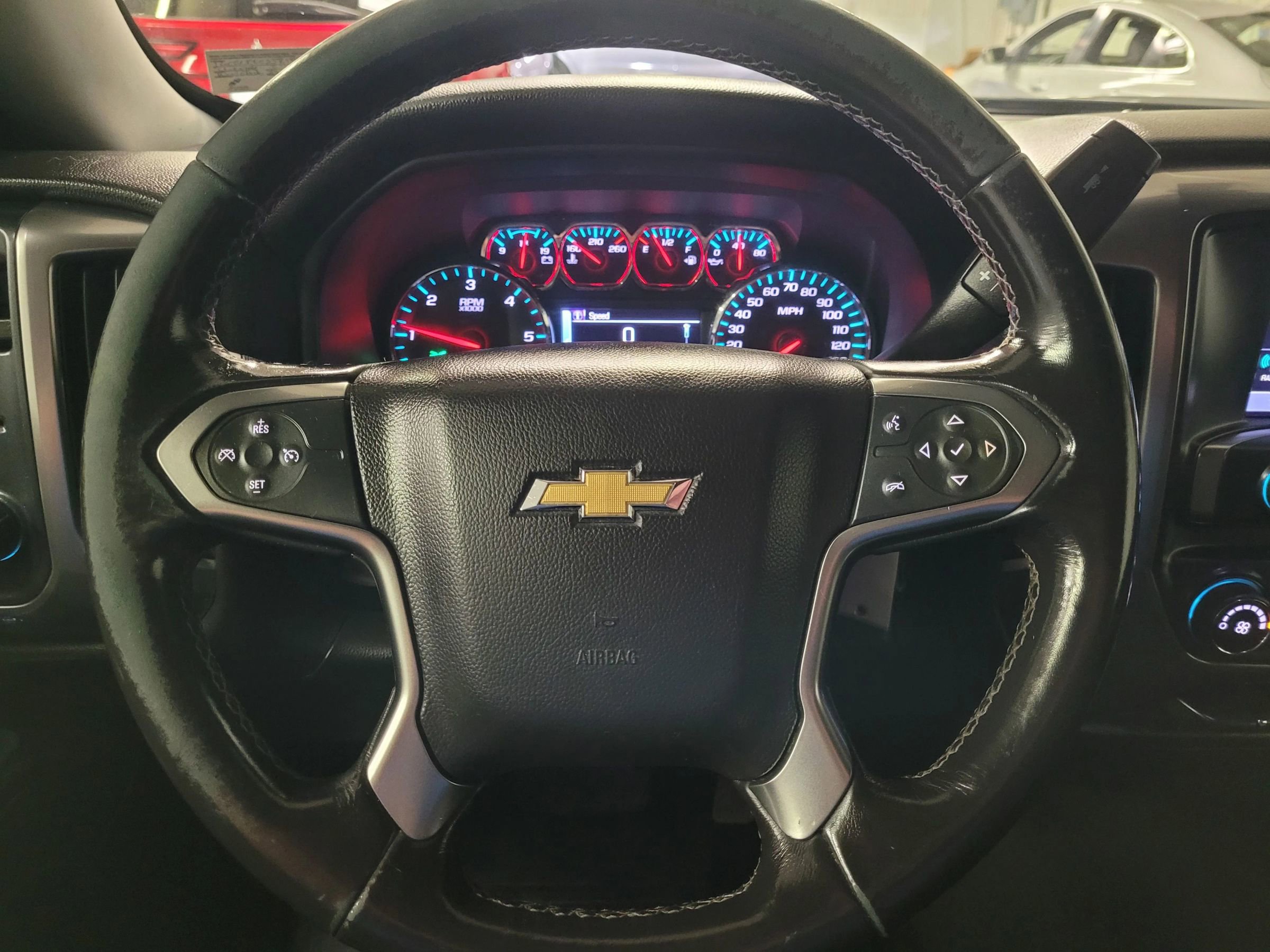 Used 2018 Chevrolet Silverado 1500 LT image 17