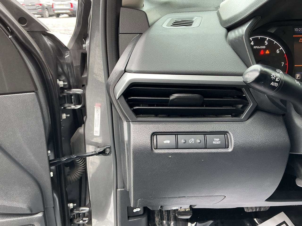 Used 2022 Nissan Altima 2.5 S image 11