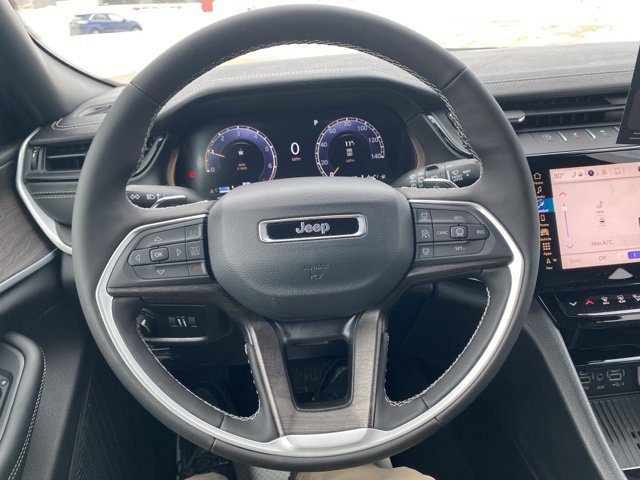 New 2026 Jeep Grand Cherokee Altitude AWD/4WD image 16