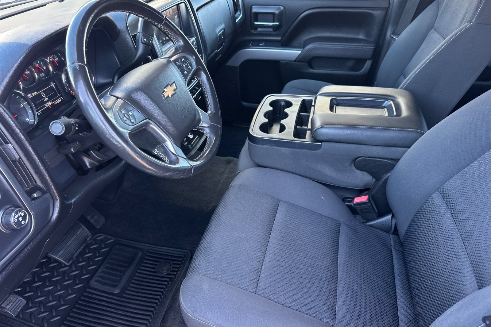 Used 2016 Chevrolet Silverado 2500 LT w/ LT Convenience Package AWD/4WD image 10