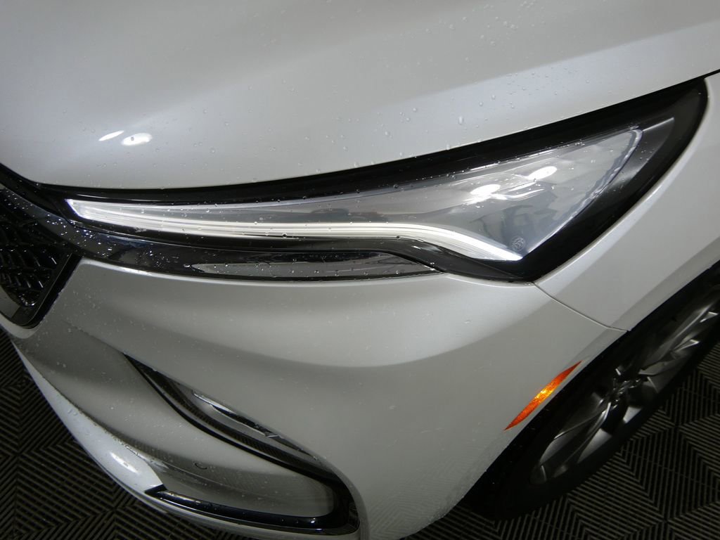 Used 2024 Buick Enclave Avenir w/ Avenir Technology Package image 10