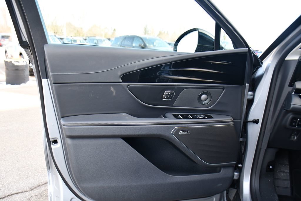 New 2026 Lincoln Nautilus Premier w/ Equipment Group 102A AWD/4WD image 23
