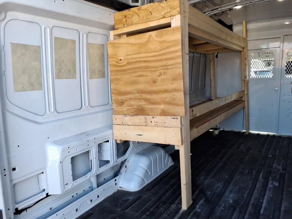 Used 2024 Ford Transit 250 148 High Roof Extended image 18