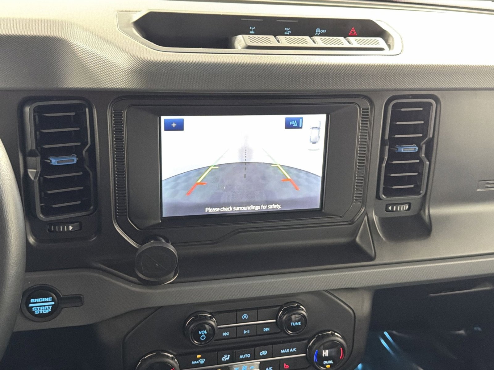 Used 2023 Ford Bronco Black Diamond image 19