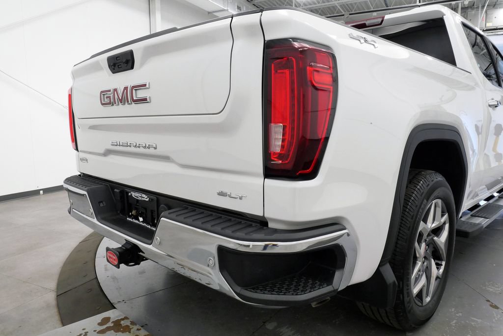 Used 2023 GMC Sierra 1500 SLT w/ SLT Premium Plus Package AWD/4WD image 34