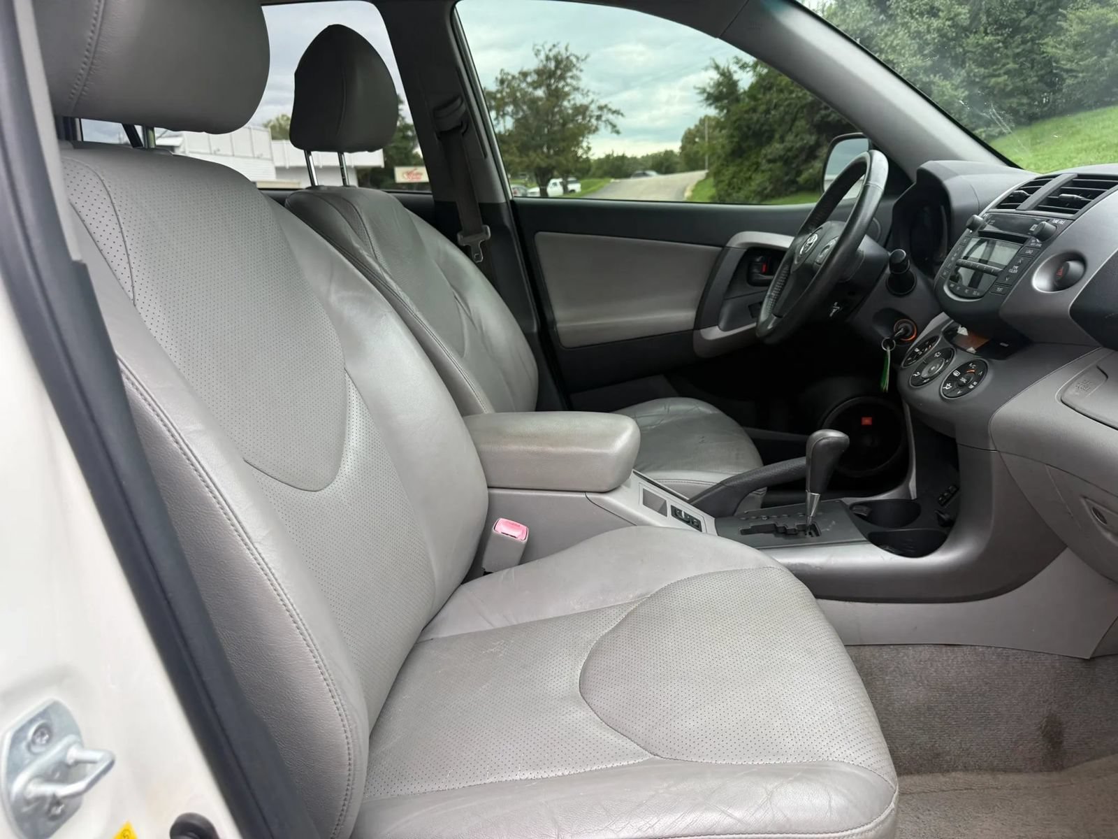 Used 2008 Toyota RAV4 Limited FWD image 12