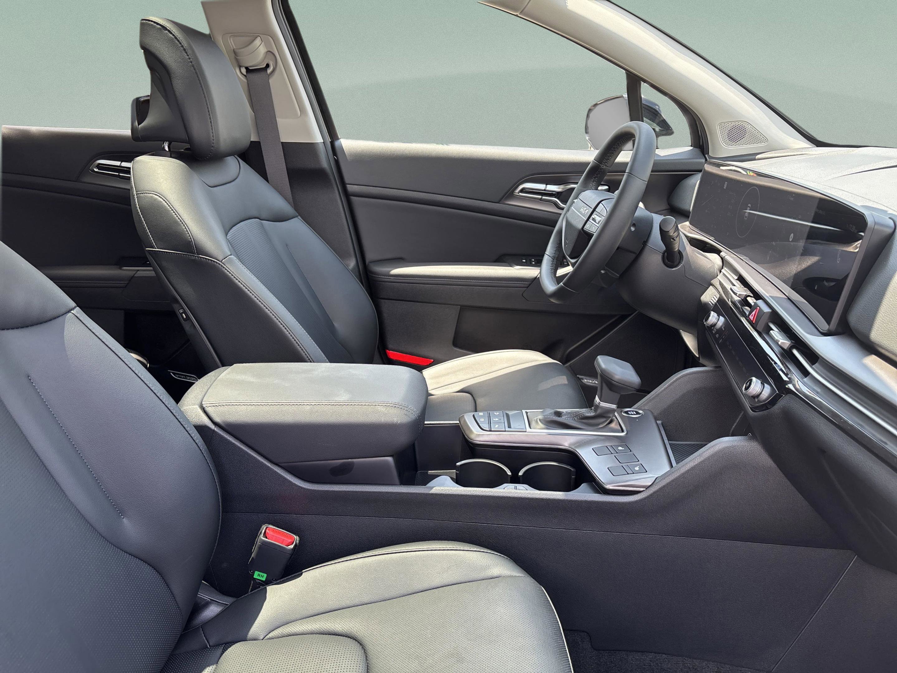 New 2026 Kia Sportage SX image 41