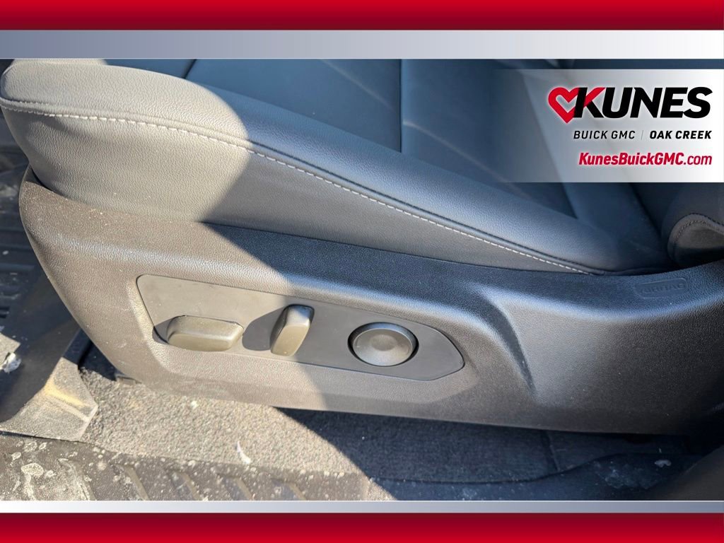 New 2026 GMC Canyon Elevation w/ Convenience Package image 10