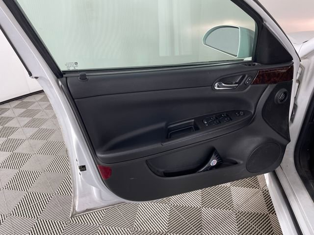 Used 2013 Chevrolet Impala LT FWD image 11