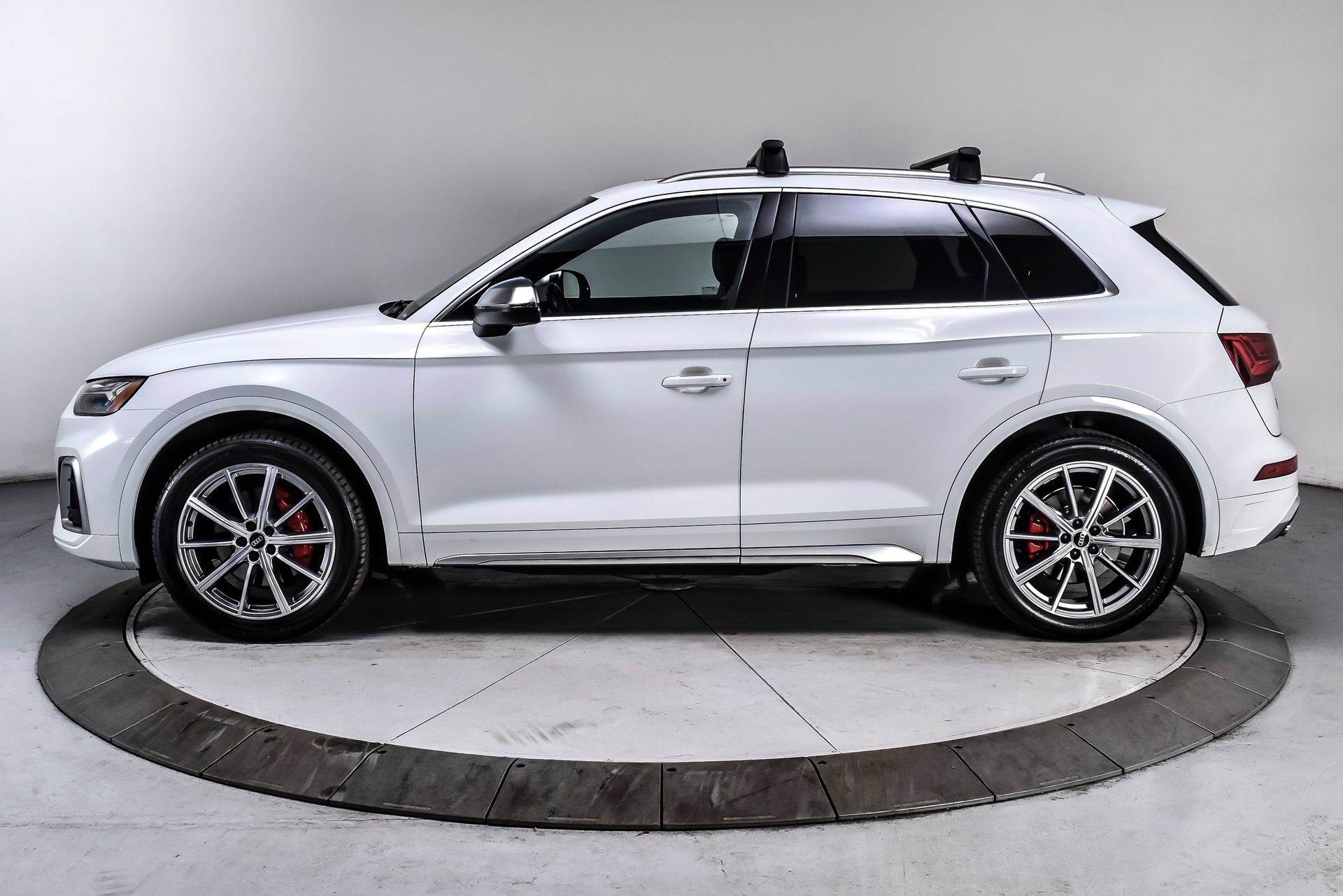 Used 2023 Audi SQ5 Premium Plus w/ Premium Plus Package AWD/4WD image 3